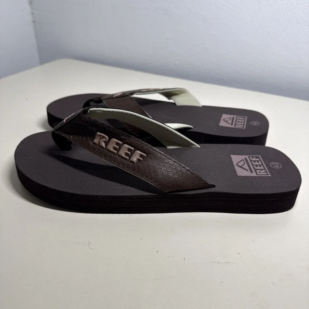 Reef Mens Brown Flip Flops Size 9,5 EU 43 Casual Thong-Style Beachwear Sandals